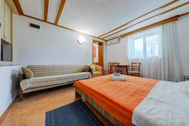 Olive Garden Apartments