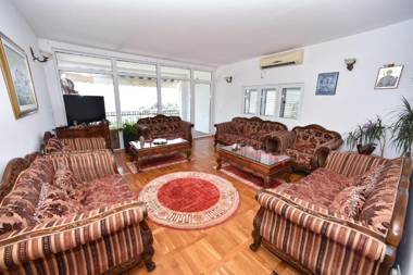 Apartments Villa Milan