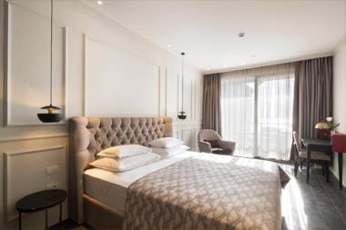 Vivid Blue Serenity Resort