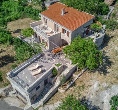 Old stone villa Vrba