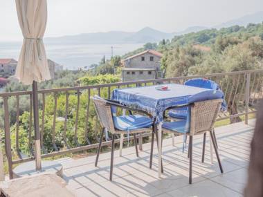 Reževići Apartments