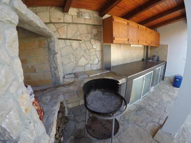 Belvedere Apartments with Seaview