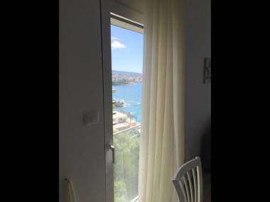 Yourhome beach first line