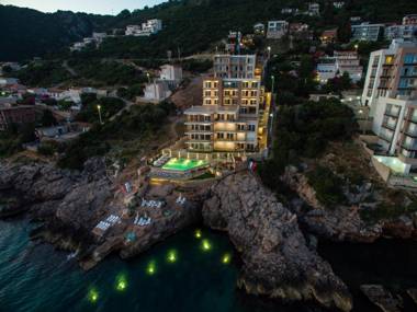 Yourhome beach first line