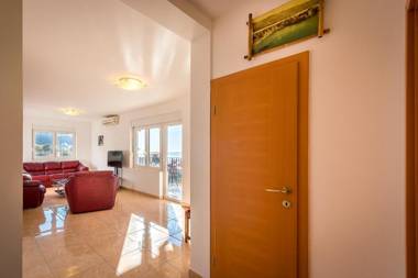 Apartments Sunny Family