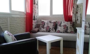 Nice flat with good internet and parking nearby