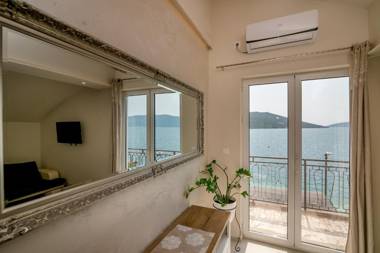 Apartments Milanović