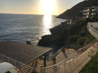 First line of the sea 1