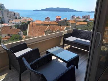 Lunde Sea View Apartment