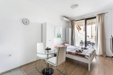 Apartments BEATRICE Rafailovici