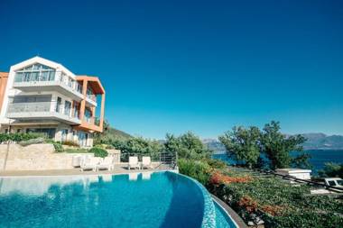 Acacia Hill Apartment C01