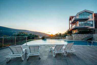 Acacia Hill Apartment C01