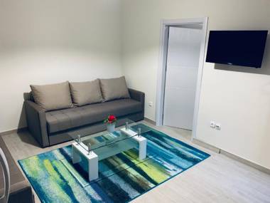 Apartment Happy family in the Center