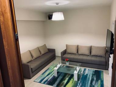 Apartment Happy family in the Center