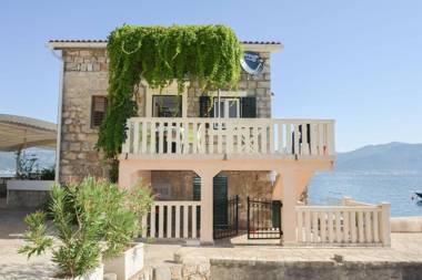 Old Fisherman House Krasici