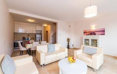 Port Adria Apartments