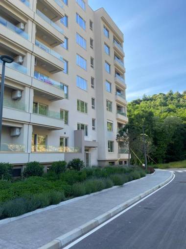 Comfort studio with sea view and swimming pool