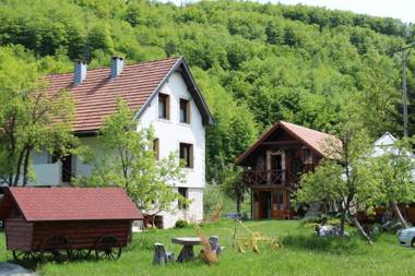 Ethno Village Štitarica