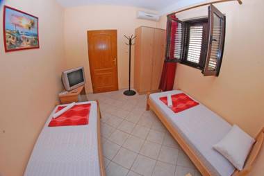 Apartments Kaludjerovic