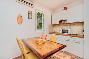 Apartments Ivanović