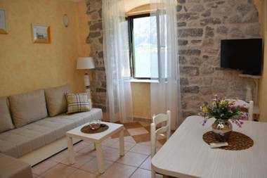 Lanterna Apartments