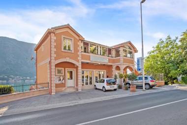 Apartments Boka Heart