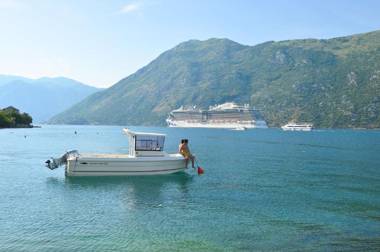 Apartments Ćosović