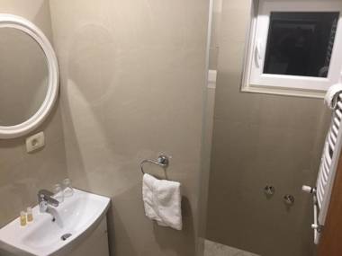 House 44 SEAFRONT APARTMENTS