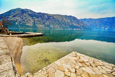 Cattaroom Apartments