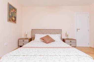 Old Town Museum Square Apartment