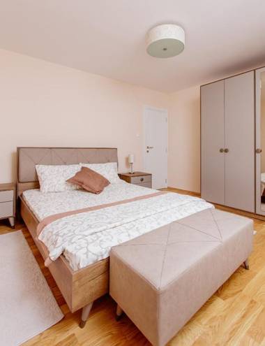 Old Town Museum Square Apartment