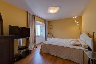 Kotor old town Palace Bucha