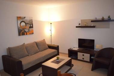 Nn Franovic Apartments