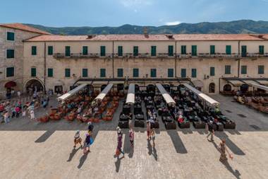 Old Town Clock Tower Apartment