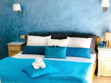 Luxury place with private parking few steps from the sea