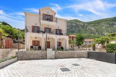 Apartments Mezini 11