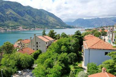 Central Viola lux apartments