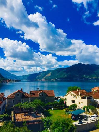 Secret Mirage Apartment