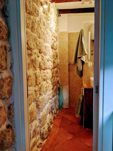 Romantic Rooftop View Hideaway- Old Town Nr 404