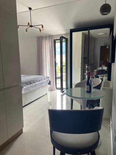 Kotor Lux apartments and rooms