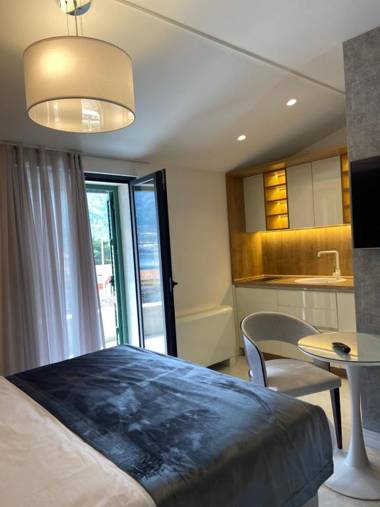 Kotor Lux apartments and rooms