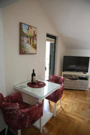 Apartmani Dijana 2