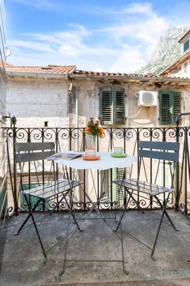 Old Town Mattarelli with balcony