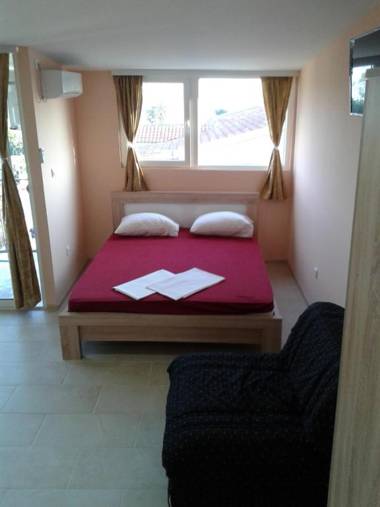 Apartments Bulatović