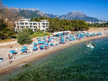 Apartments Kuce Lekovica Beach & Restaurant