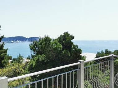 Green Pino Seaview Studios