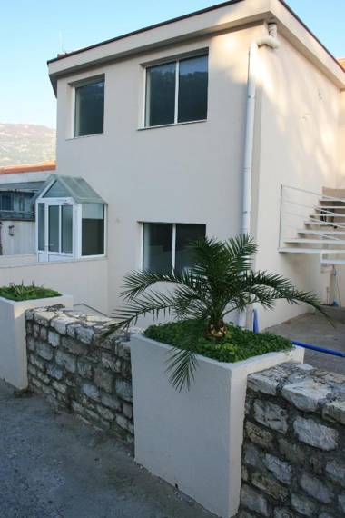 Belvedere Apartments