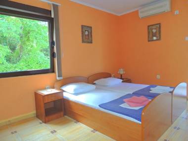 Villa Budvanka Guesthouse