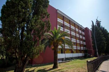 Irena Downtown Apartment