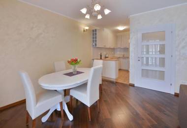 Aqua Breeze Apartments